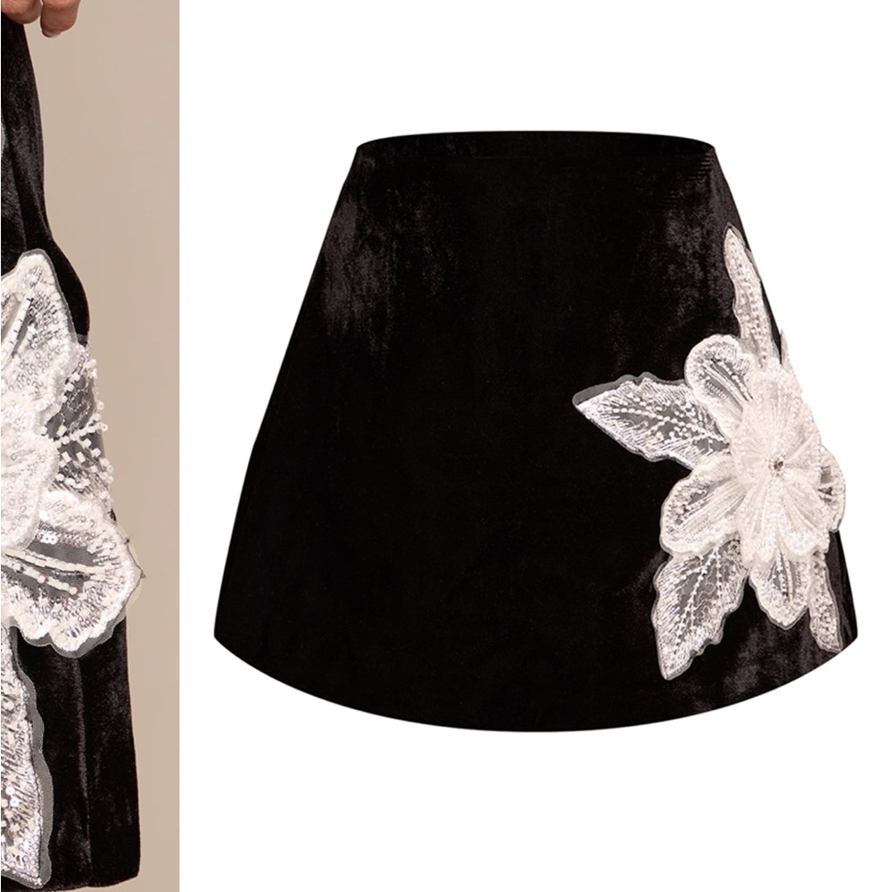 PrettyLittleThing Black Mini Skirt with White Floral Embroidery